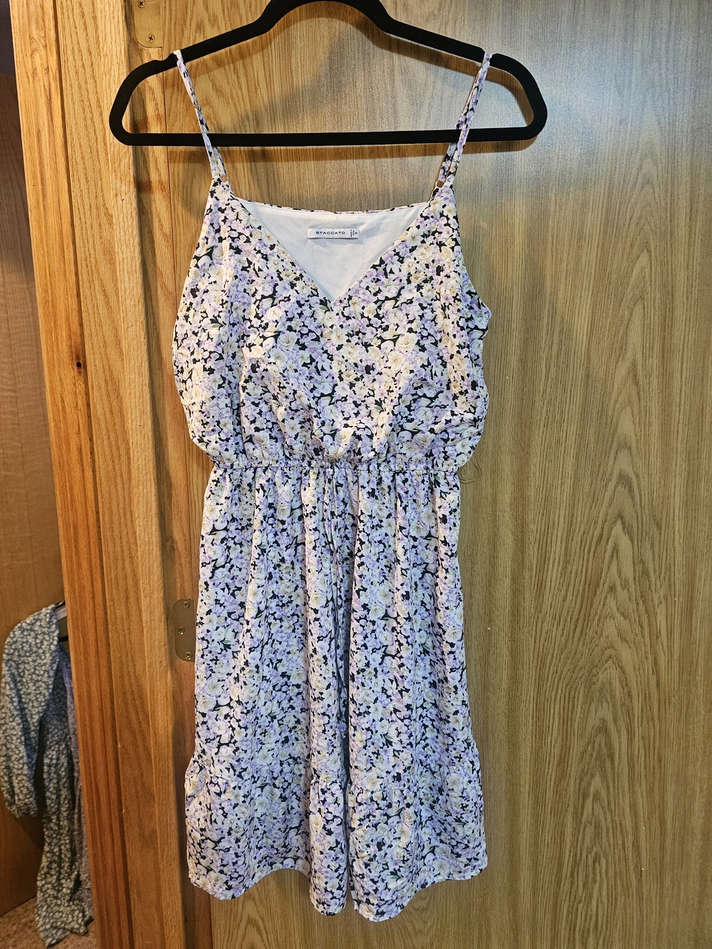 Staccato Ditsy Floral V-Neck Mini Dress - Small